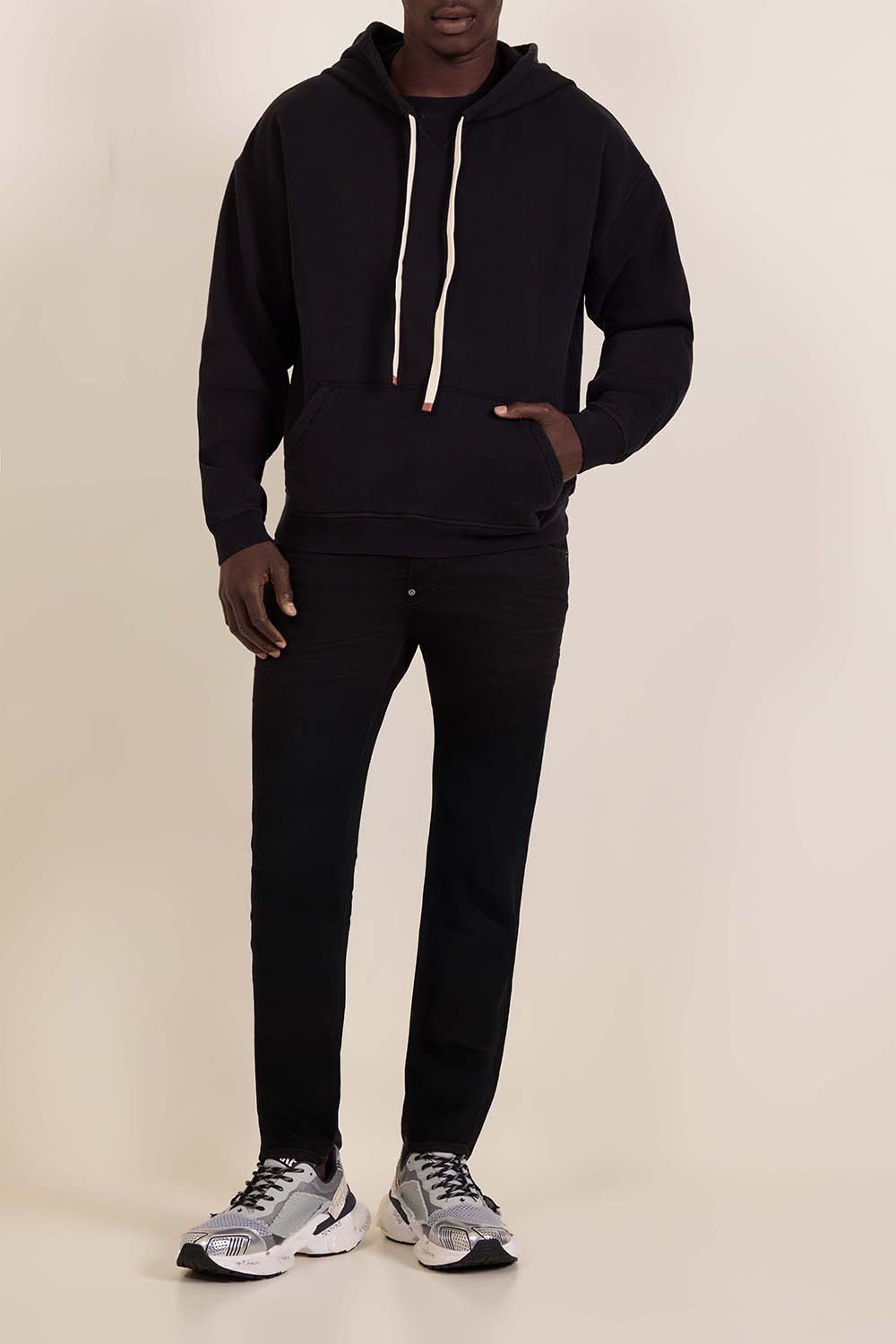 סווטשירט קפוצ'ון